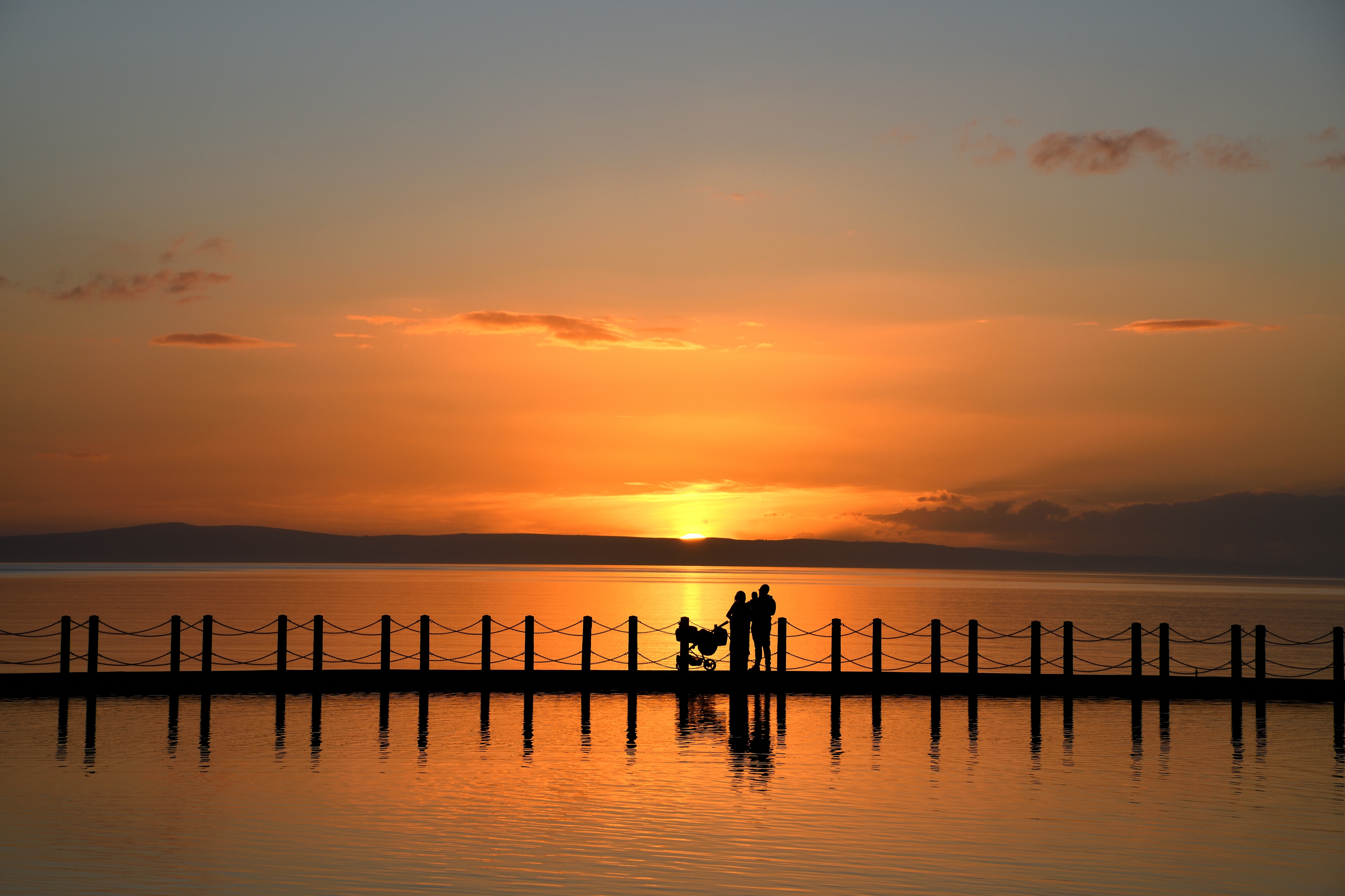 Image: Family Sunset